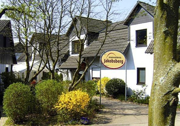 Grünberg Seminarhotel Jakobsberg מראה חיצוני תמונה